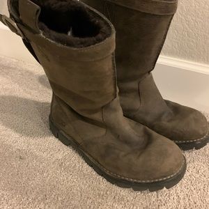 rare mens uggs boots size 11